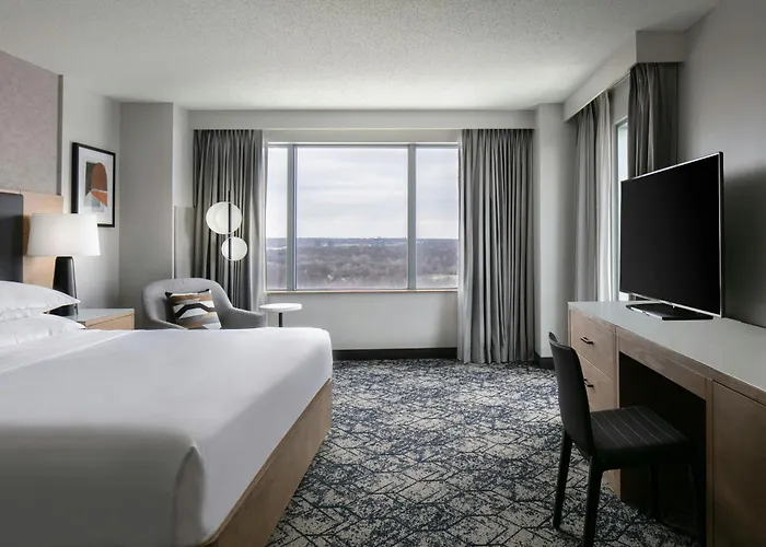 Sheraton Overland Park Hotel At The Convention Center